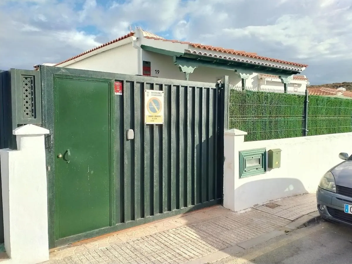 Villa Feliz Abades  Semesterbostad